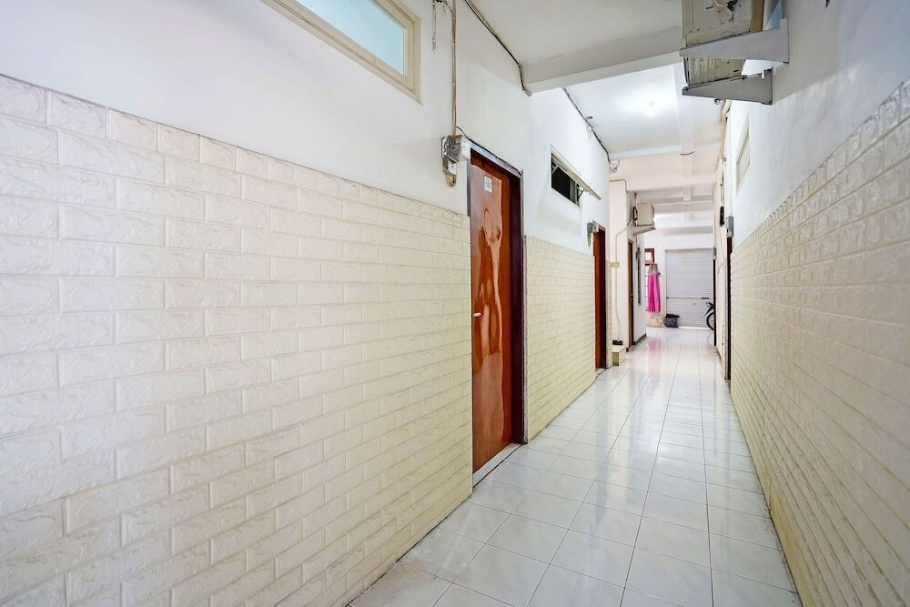 Фото Spot On 91360 Swk 68 Syariah