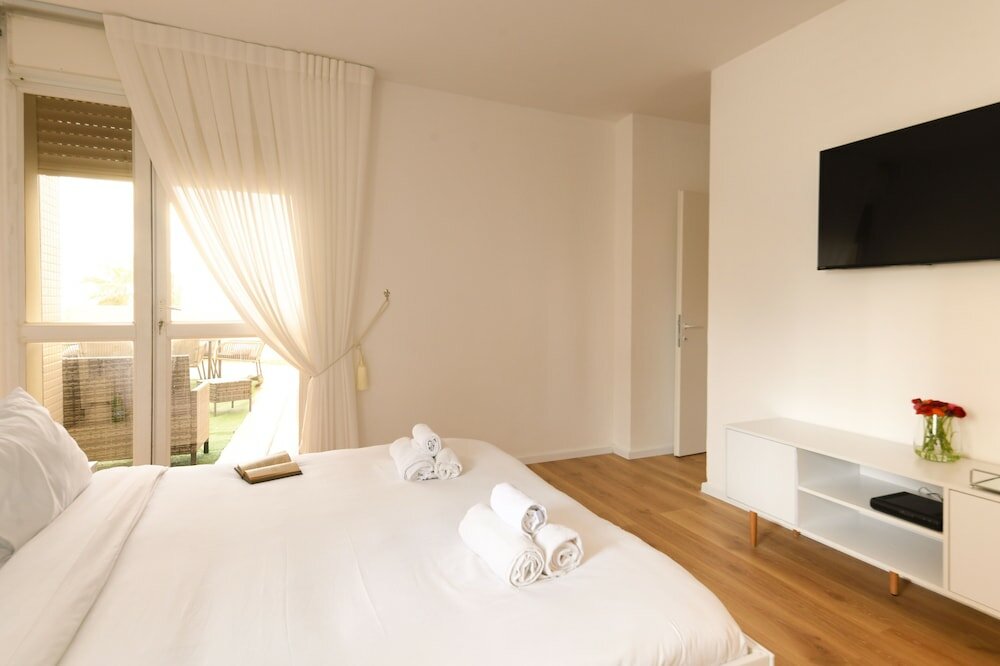 Фото 4br Seaview Apt Private Balcony &Parking