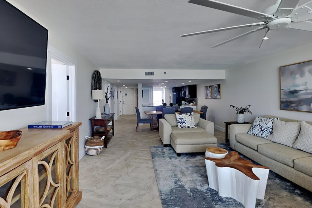 Фото Edgewater Tower III