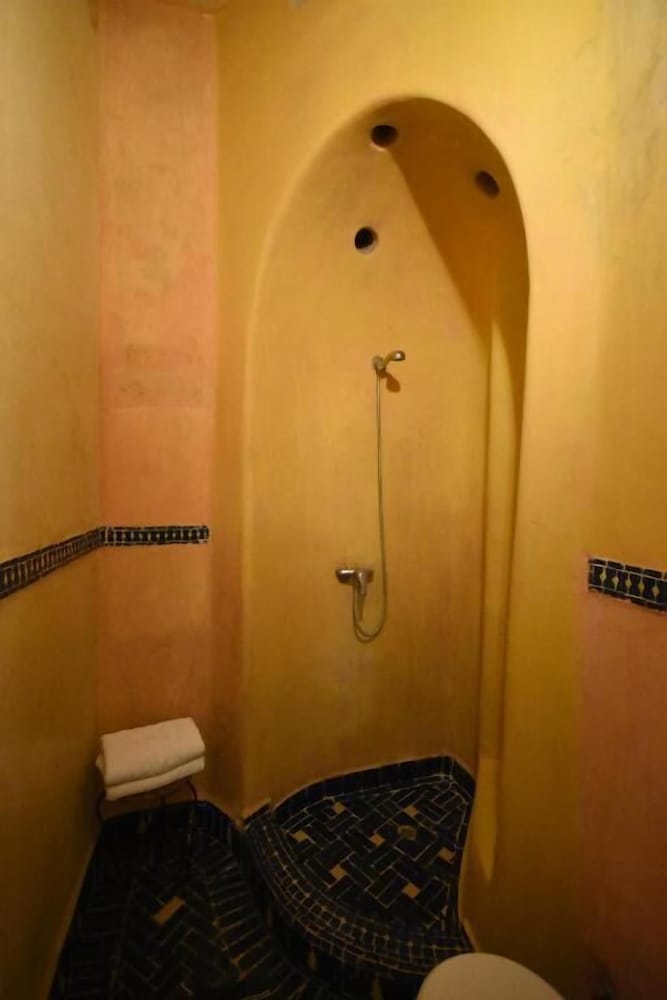 Фото Hotel Riad Dar El Qdima