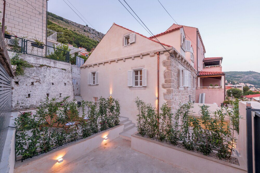 Фото Villa Miri, superior heritage villa with swimming pool