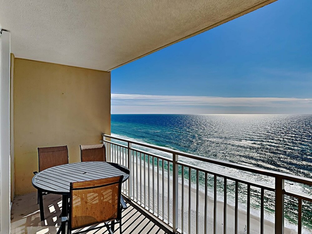 Фото Emerald Beach Resort by Southern Vacation Rentals