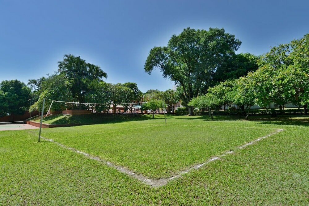 Фото Hotel Deville Express Guaíra