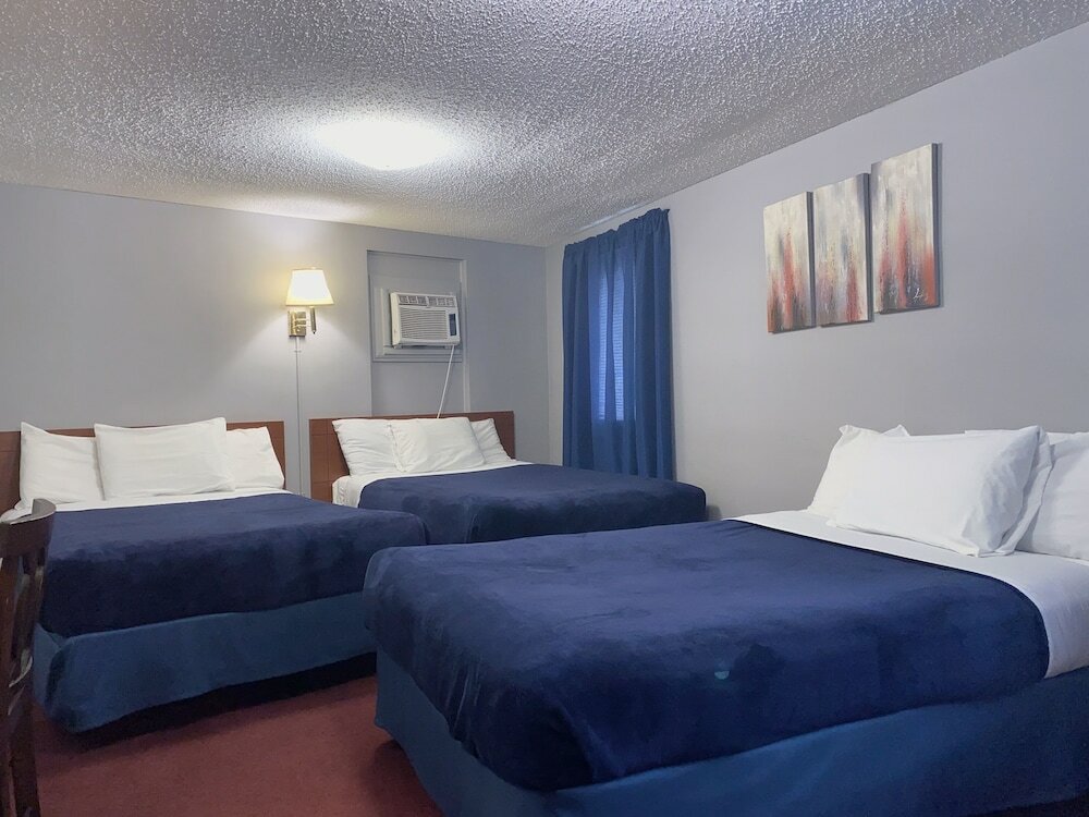 Фото Swiss Cottage Inn