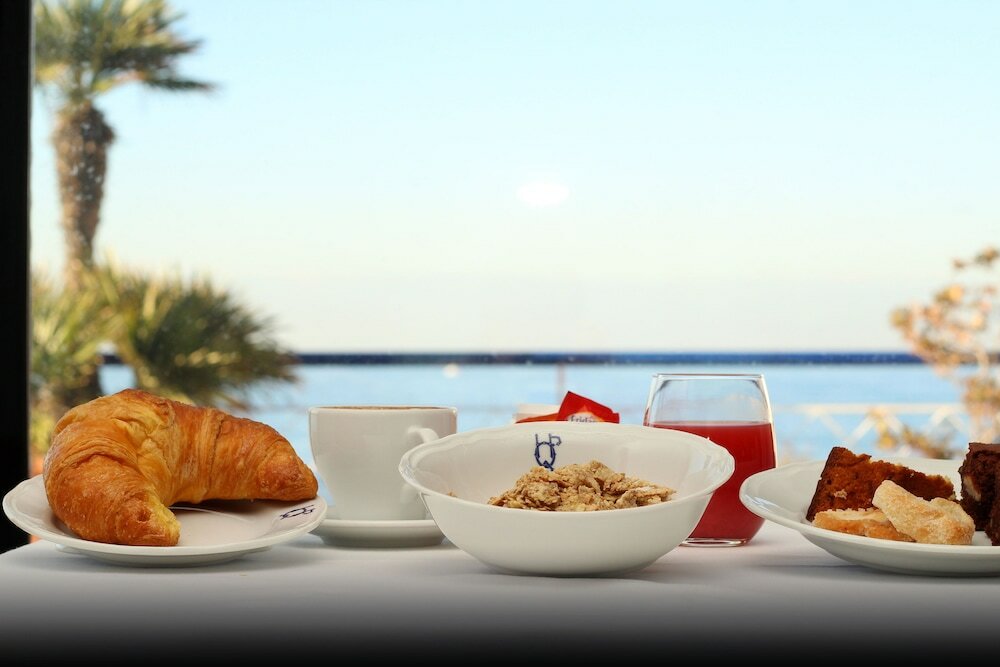 Фото Hotel Puntaquattroventi