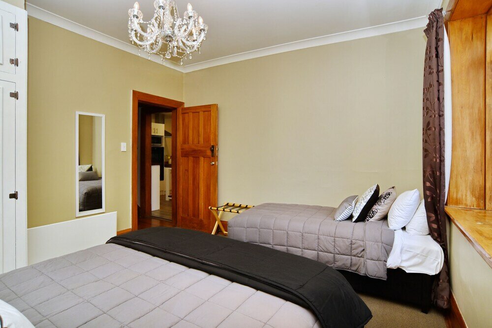 Фото Racecourse Villa