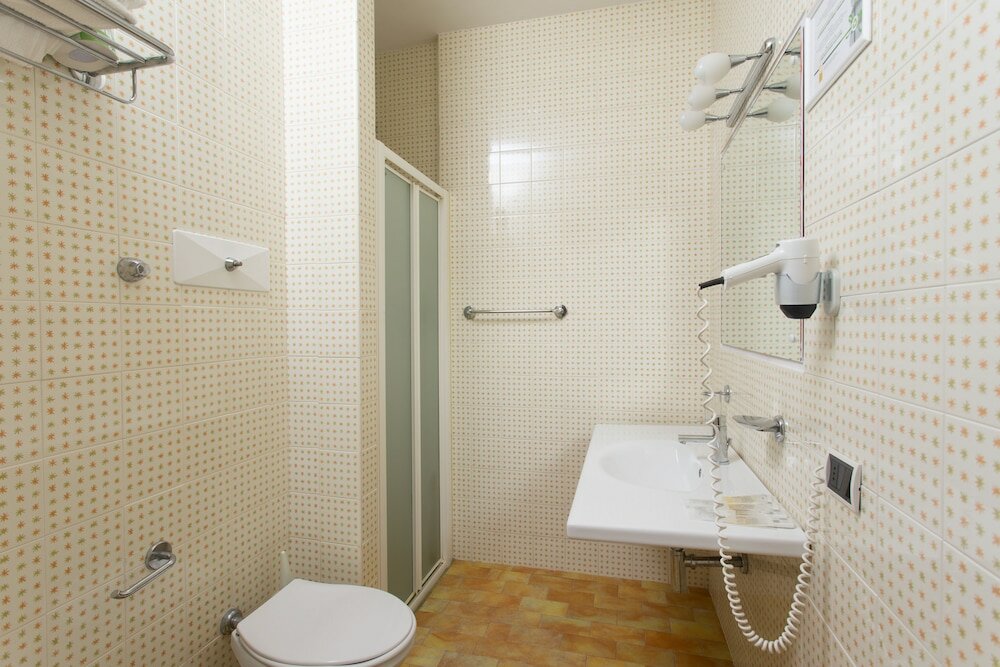 Фото Hotel Esplanade