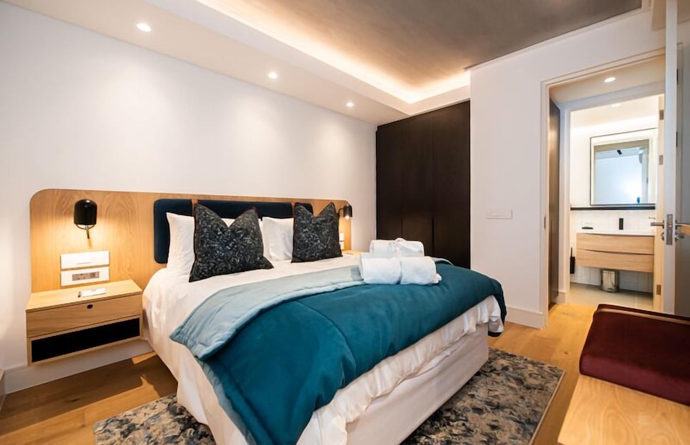 Фото Latitude Aparthotel