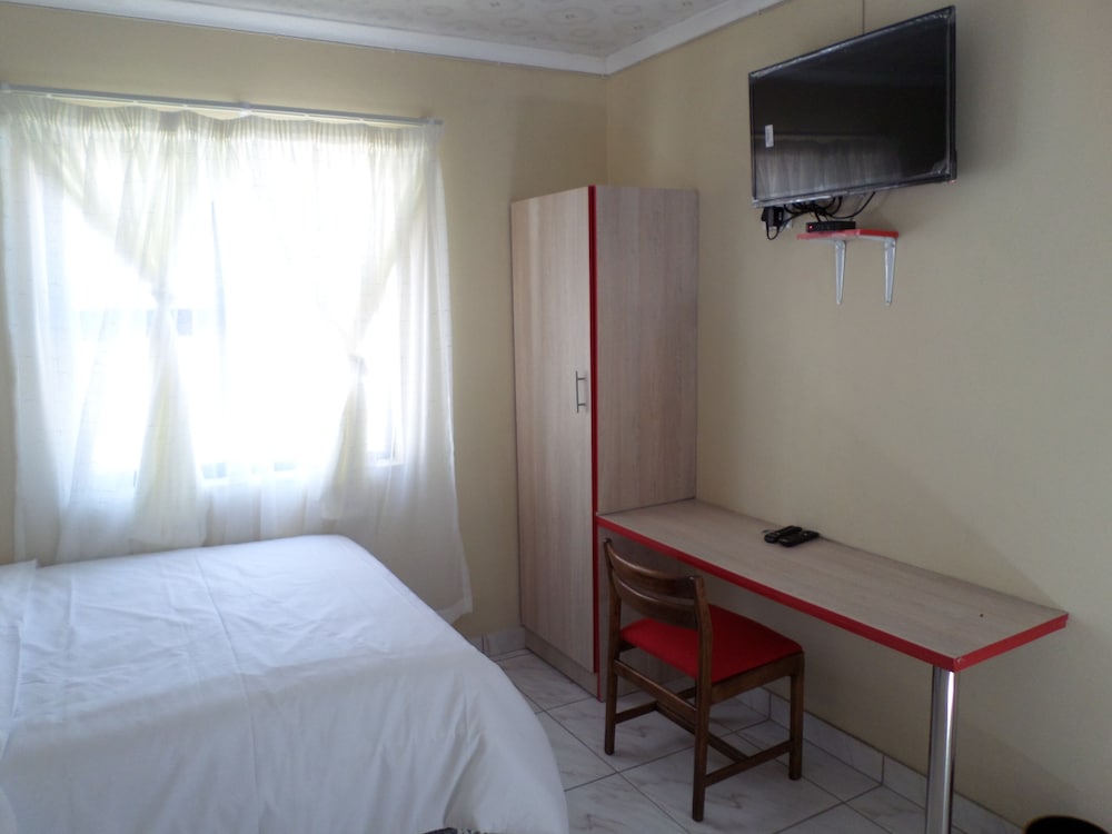 Фото DJ Guest Lodge