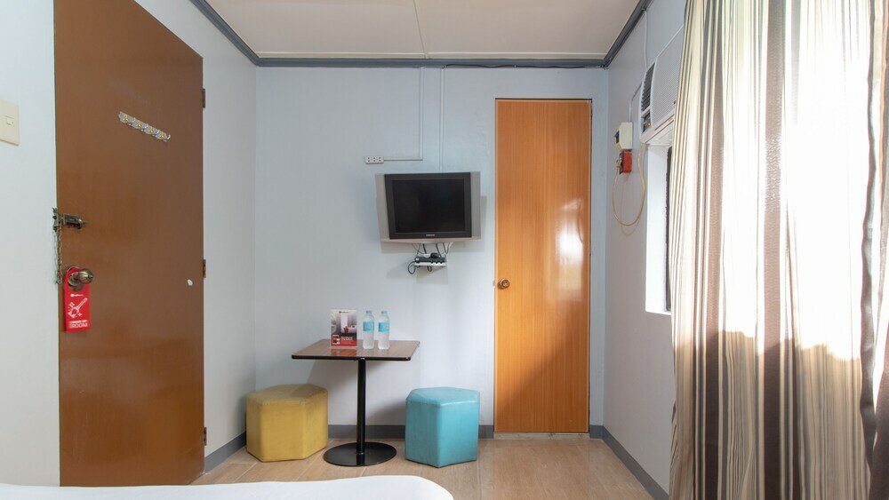 Фото RedDoorz near Peoples Park Tagaytay