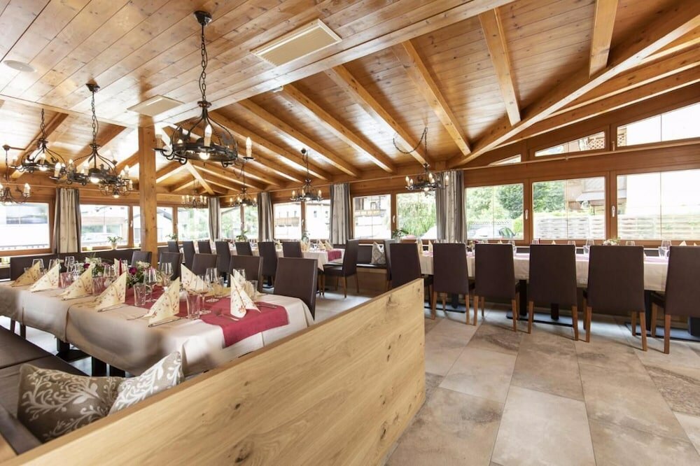 Фото Hotel Jagdhof