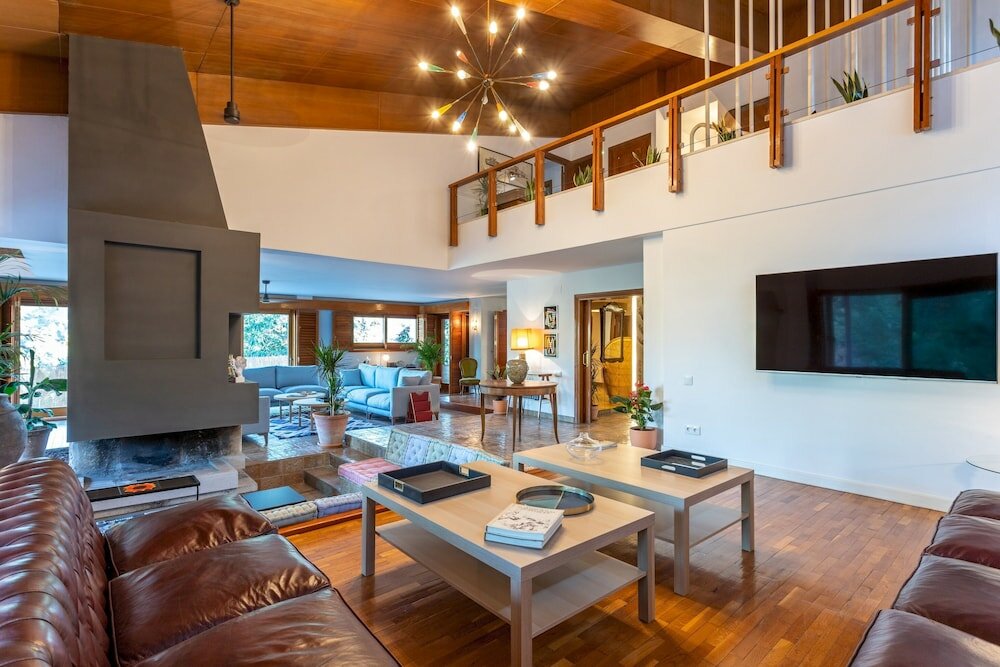 Фото 6 Bd Villa With Swimming Pool Close to City Center - Casa del Cadí