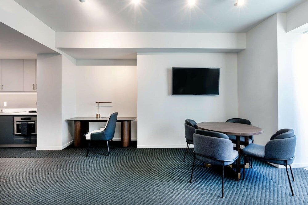 Фото Hotel Chauncey Iowa City, Tapestry Collection by Hilton