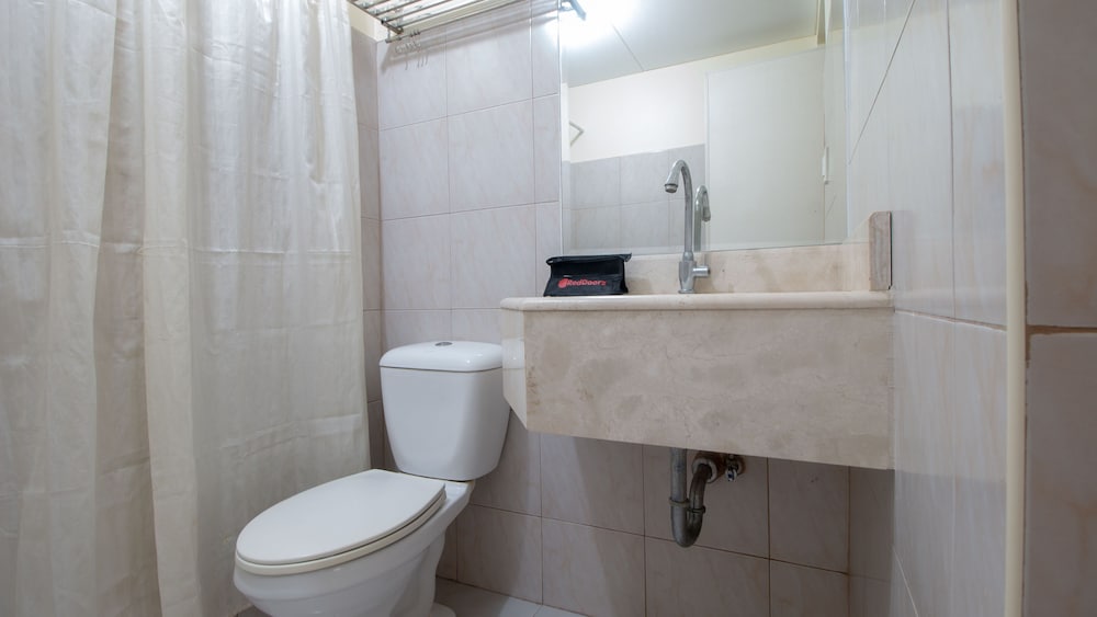 Фото RedDoorz near SM Manila