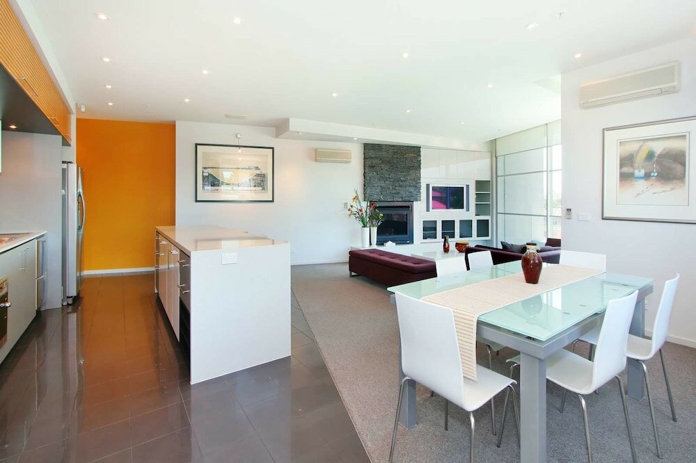 Фото Penthouse St Kilda Style