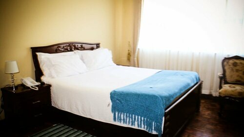 Гостиница River-Ridge Guest House в Габороне