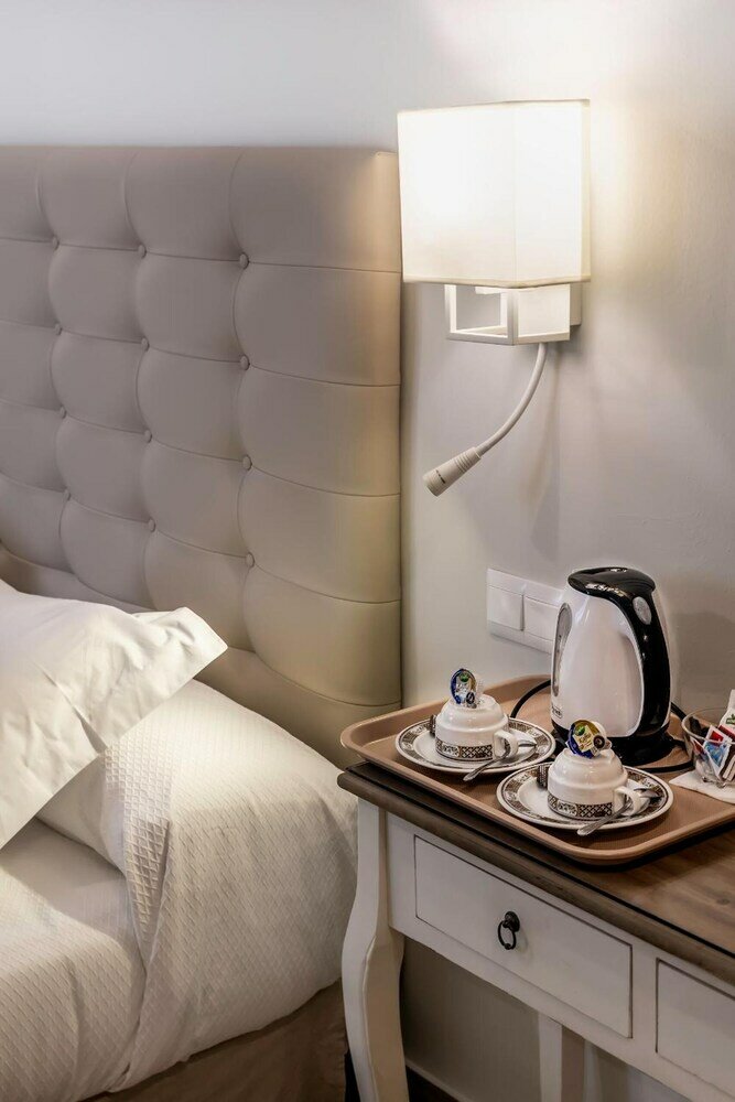 Фото Hostal Boutique Plaza Cantarero