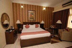 Statement Hotel Abuja (Abuja, Central Business District), hotel