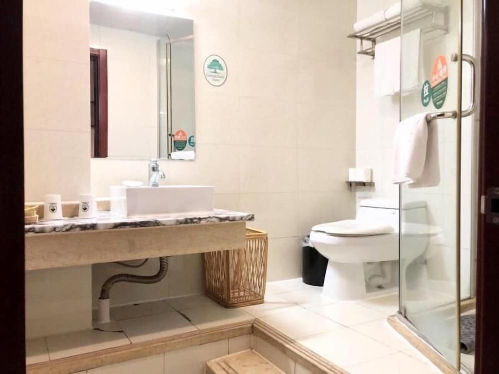 Фото Greentree Inn Suzhou Taicang Baolong Square Express Hotel