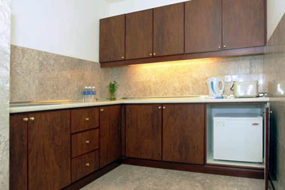 Фото Eastern Suites at Times Square Kl