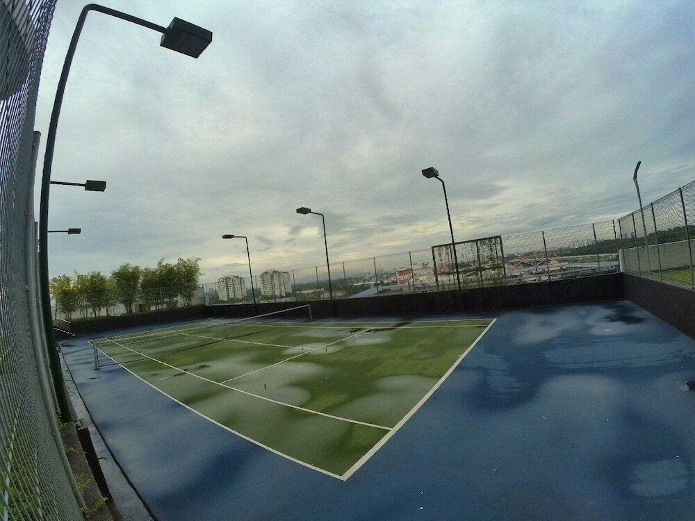 Фото City Living with Panoramic Sea Views at Danga Bay