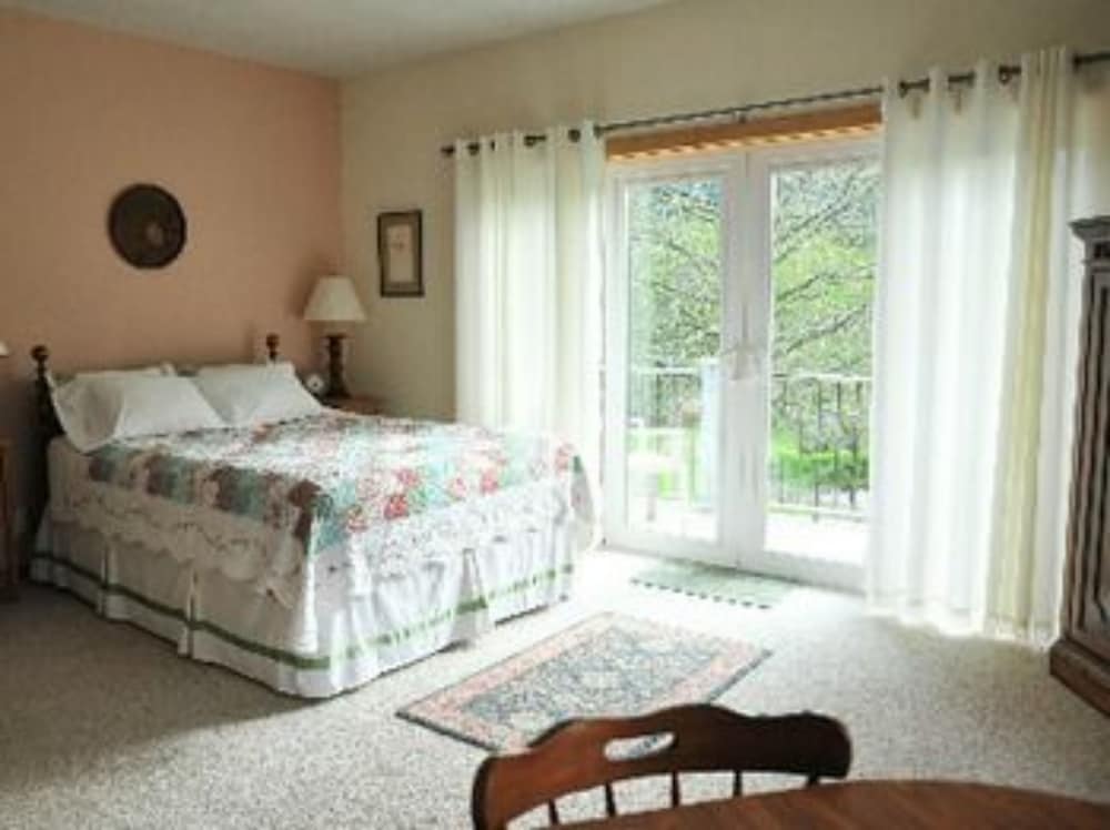 Фото Lucky Mud Inn and Disc Golf Resort