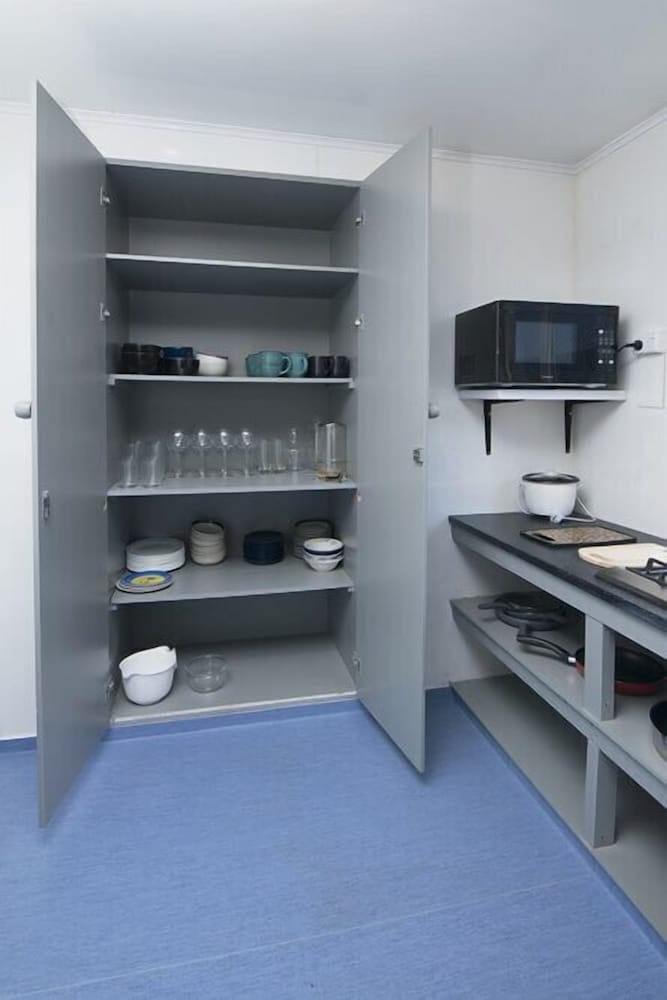 Фото Piwaka Lodge and Backpackers