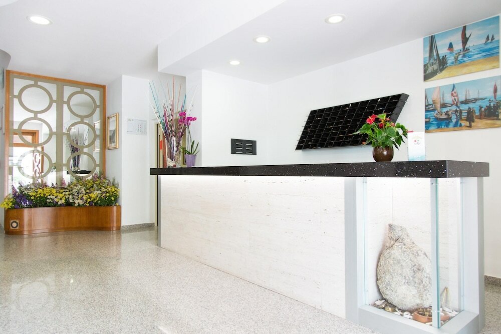 Фото Hotel Saint Tropez