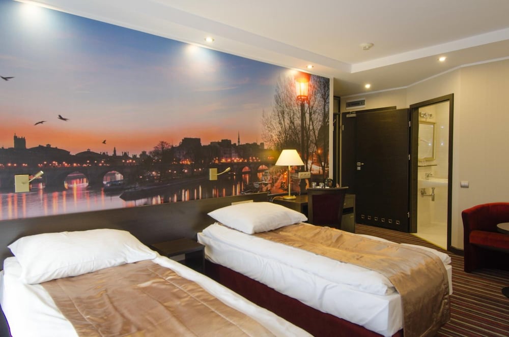 Фото Hotel Atrium