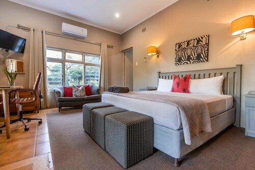 Гостиница Ngoye Lodge