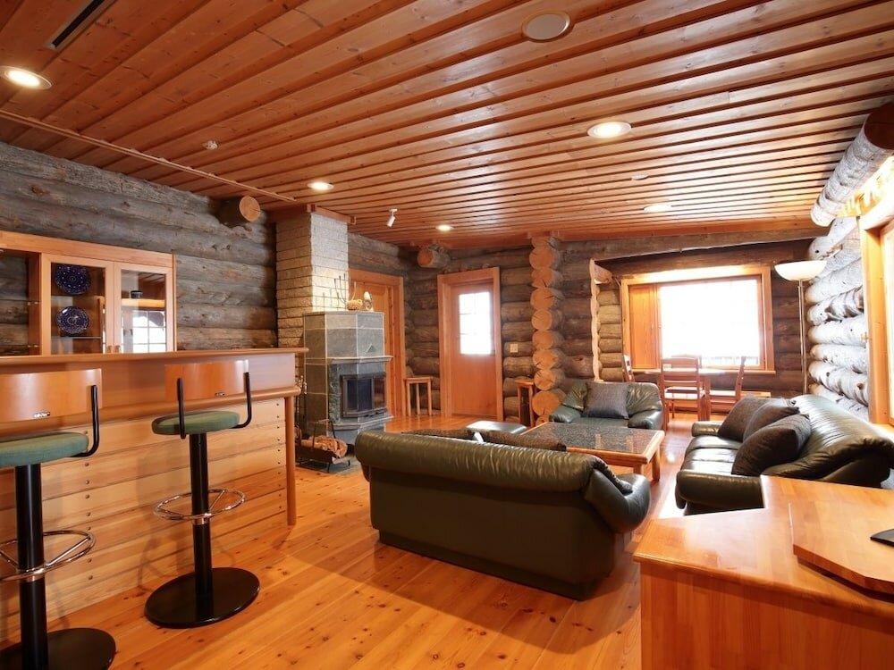 Фото Loghotel The Maplelodge