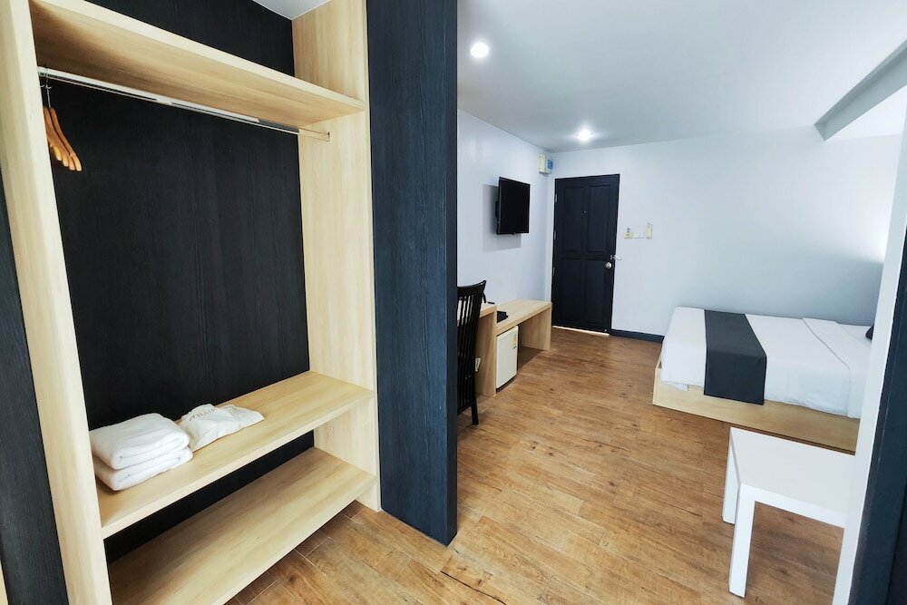 Фото Sea Breeze Residence