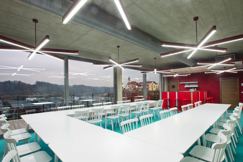 Фото Hotel Rajska Zahrada