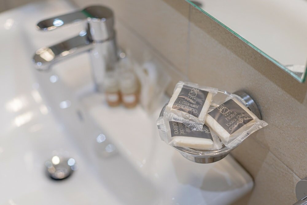 Фото Hotel Baia Del Capitano