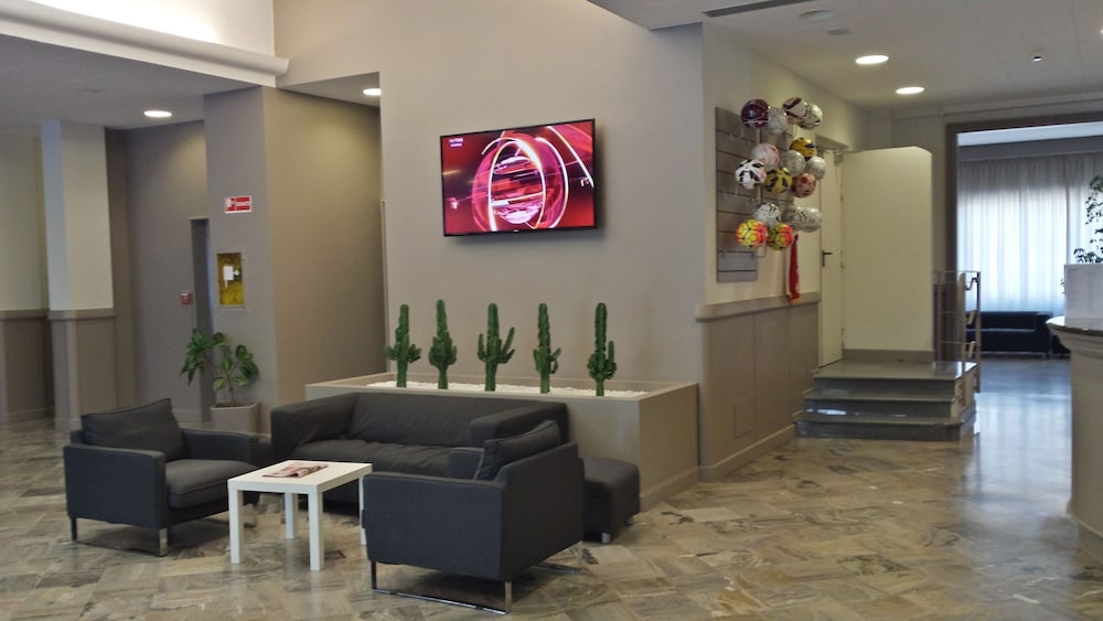 Фото Hotel Touring Falconara Marittima