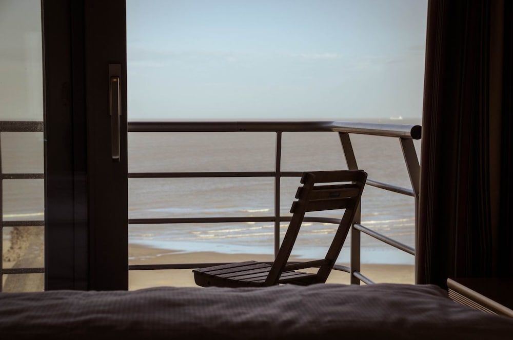 Фото StayatSea Retro Appartments Blankenberge