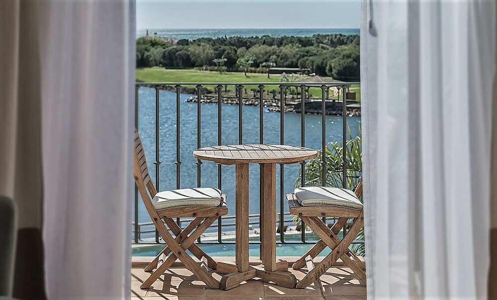 Фото Domes Lake Algarve Autograph Collection