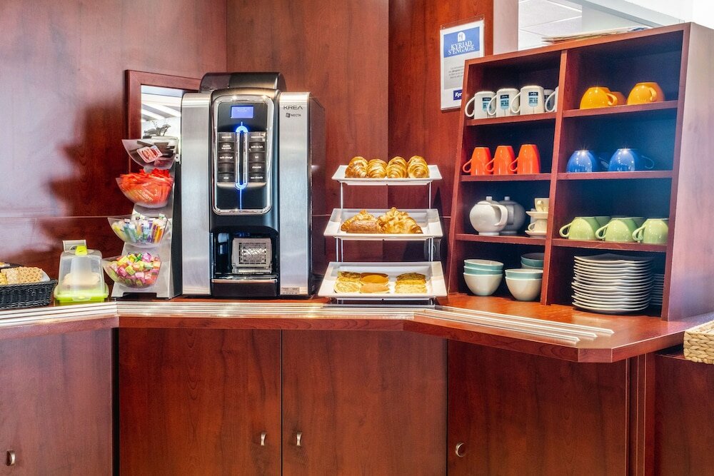 Фото Kyriad Bordeaux- Lormont