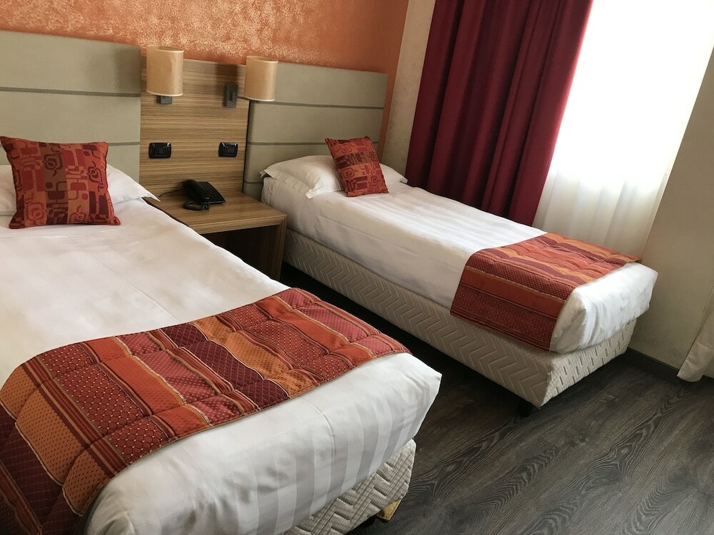 Фото Bis Hotel Varese