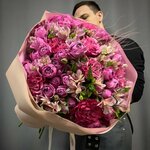 Shipovnet (ulitsa imeni Geroya Sovetskogo Soyuza Yakova Kobzarya, 3), flower shop