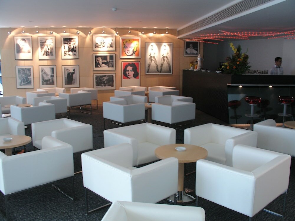 Фото VIP Executive Azores Hotel