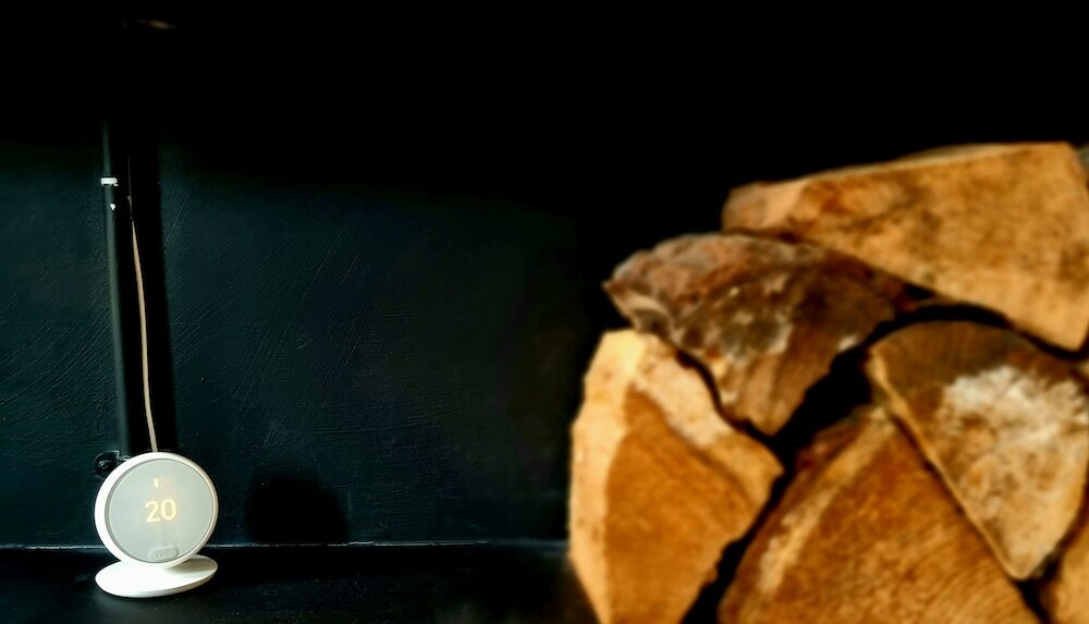 Фото Vibrant Spacious Apartment In West End