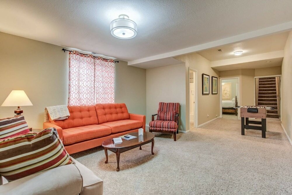Фото Pet-friendly 4 Br Family Stay Near Downtown