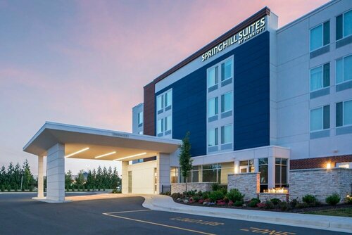 Гостиница SpringHill Suites by Marriott Winchester