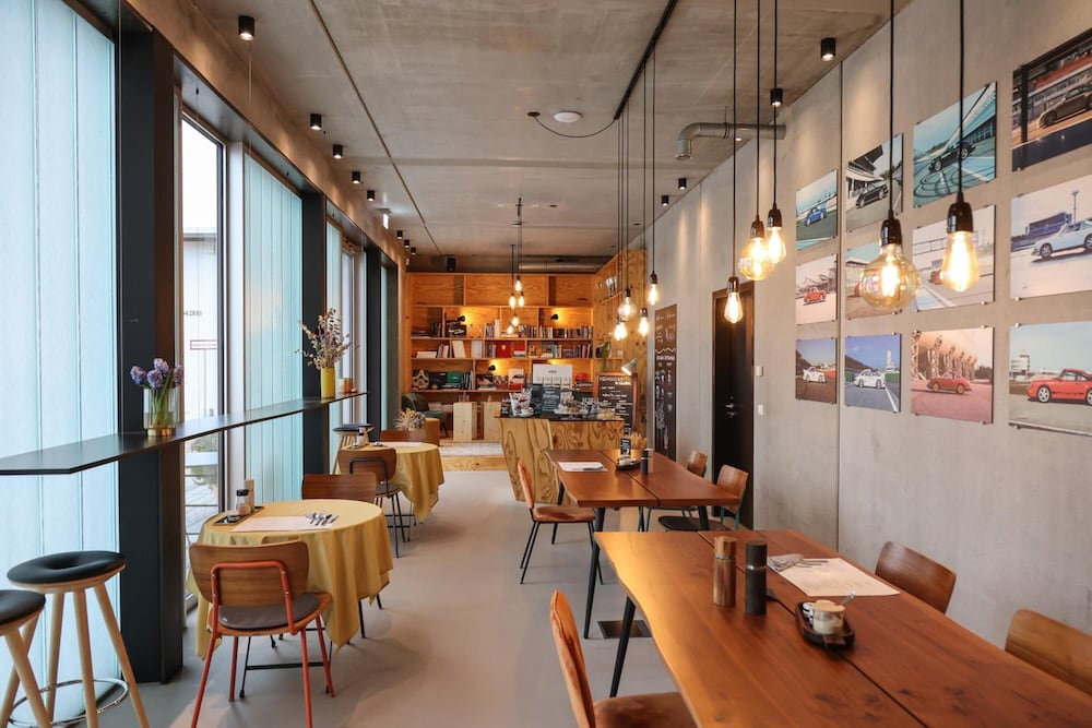 Фото Elferrooms Hotel