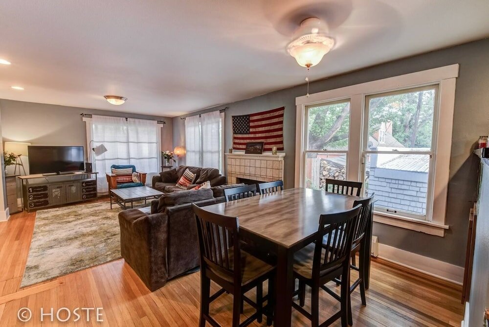 Фото 3br Classic Home Quiet Neighborhooddog Friendly