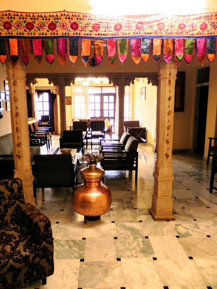 Фото Hotel Kishan Kunj