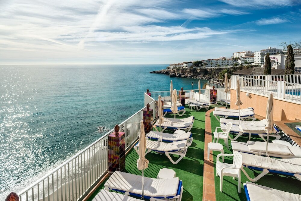 Фото Hotel Balcón de Europa