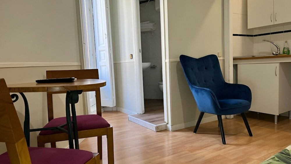 Фото Apartamentos Mayor Centro