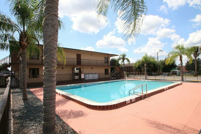 Гостиница Days Inn by Wyndham Kissimmee West в Киссимми